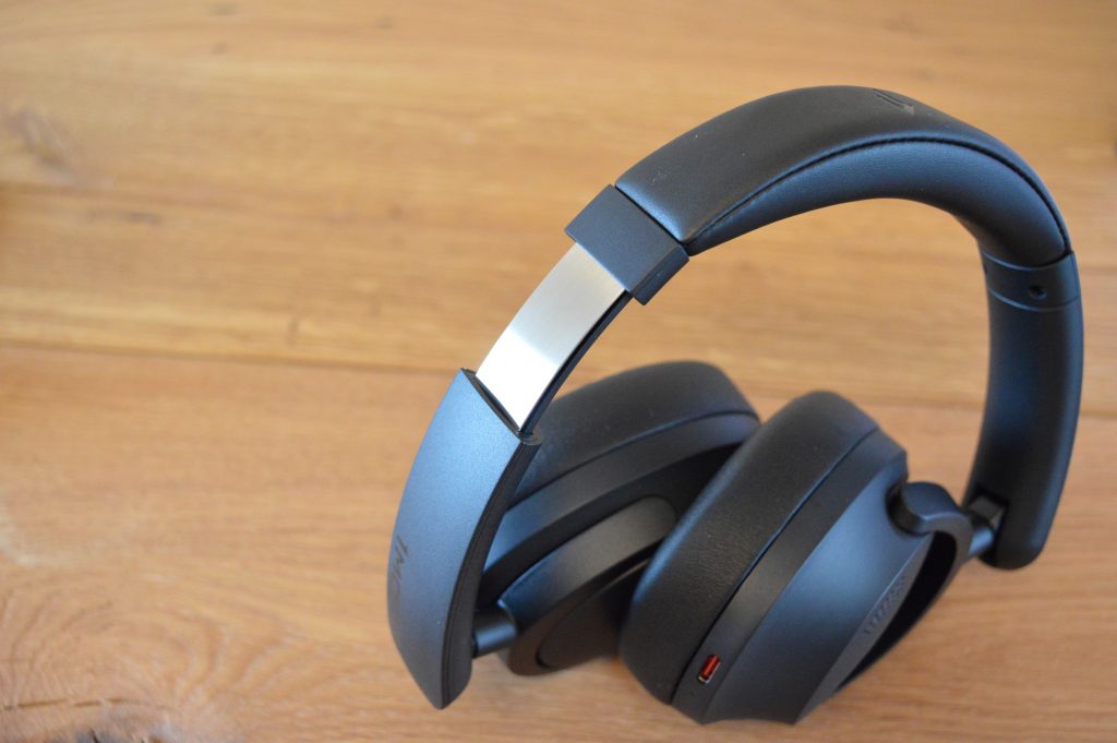 1More SonoFlow SE HQ30 Over-Ear-Kopfhörer Höhenverstellung Detailansicht