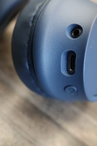 Sony WH-CH720N Bluetooth-Kopfhörer Anschlüsse 3