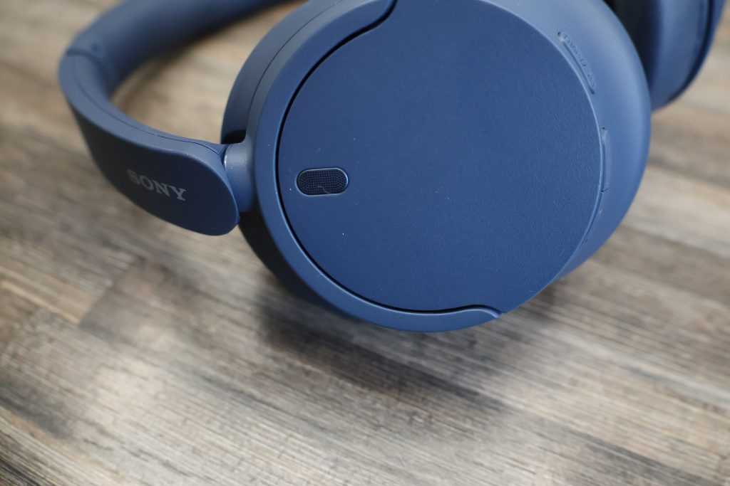 Sony WH-CH720N Bluetooth-Kopfhörer Ohrhörer seitlich
