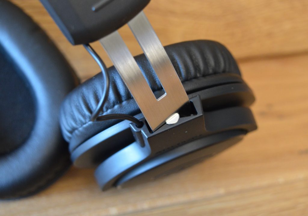 Audio-Technica ATH-M20xBT Over-Ear-Kopfhörer Scharnier Detailansicht