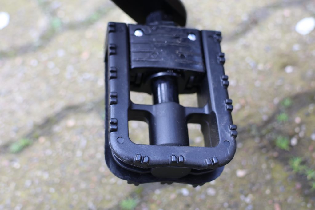 Sachsenrad F12 E-Bike Pedale ausgeklappt