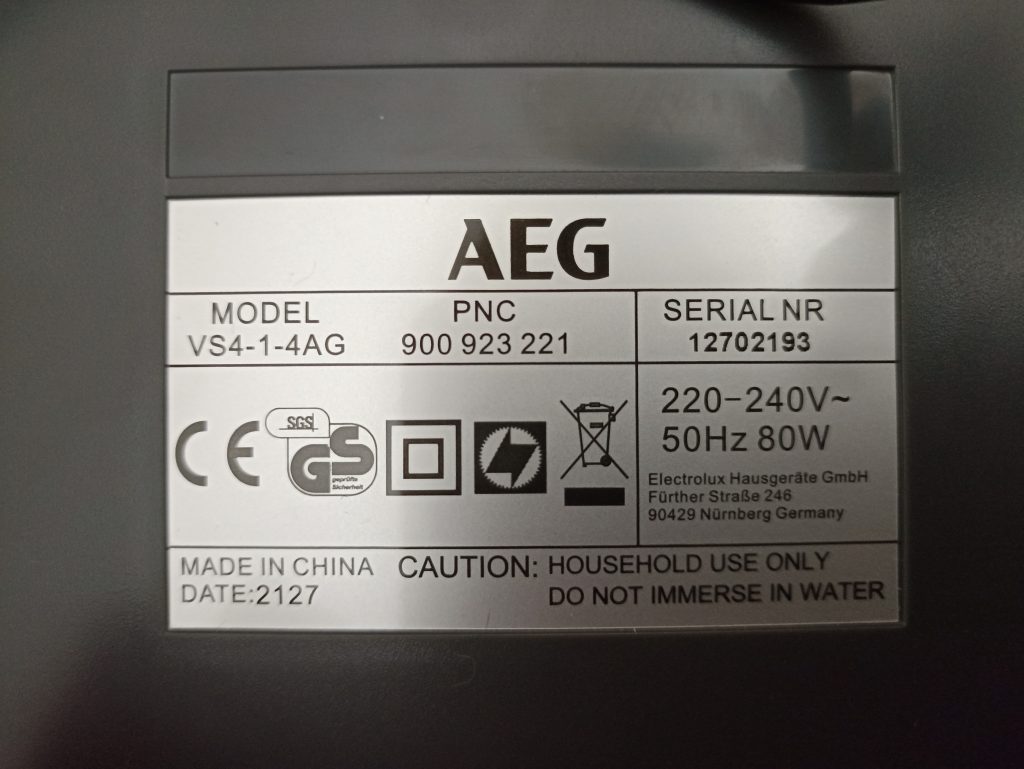 AEG VS4-1-4AG Vakuumierer, Etikett auf der Unterseite