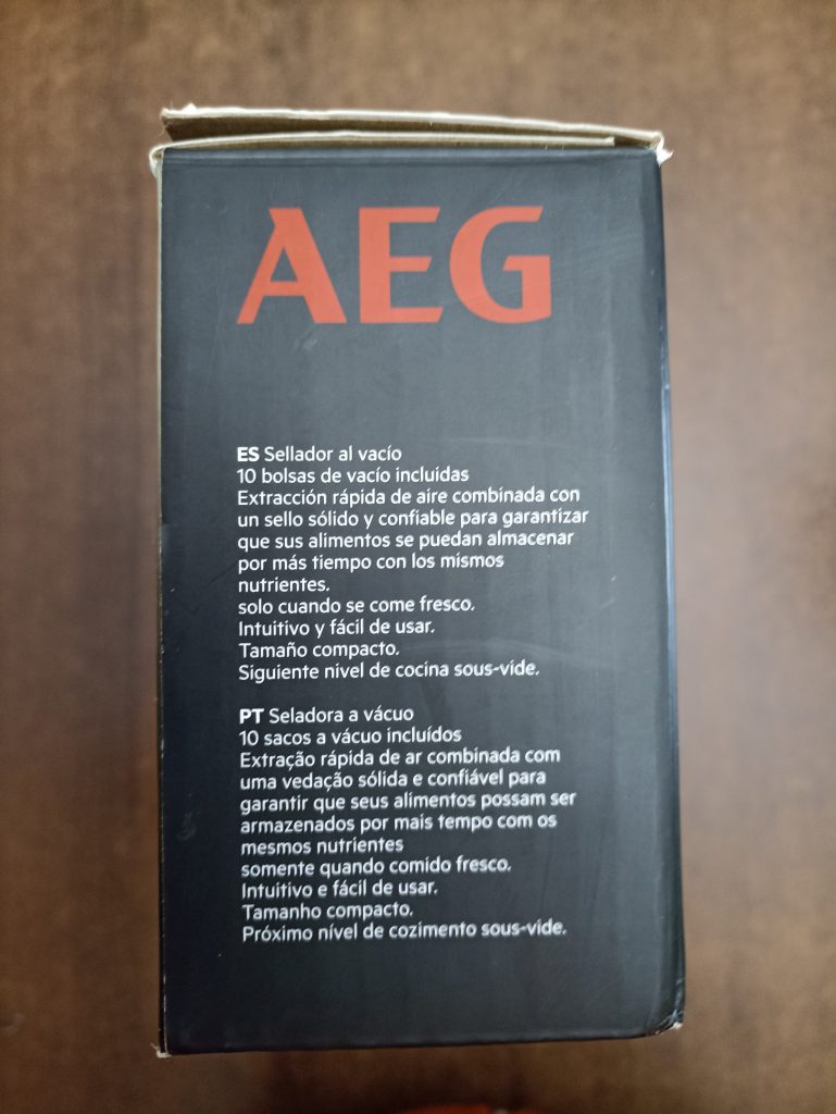 AEG VS4-1-4AG Vakuumierer, Verpackung Seitenansicht 2