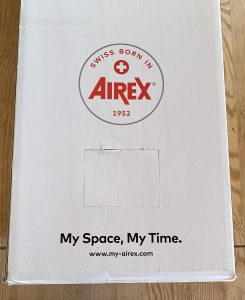 AIREX® Fitline 180 Gymnastikmatte Logo auf dem Karton