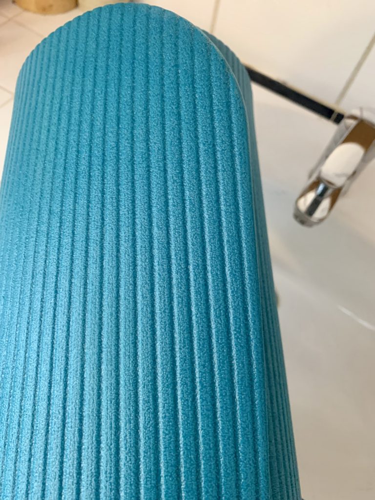 AIREX® Fitline 180 Gymnastikmatte nach dem Abriebtest