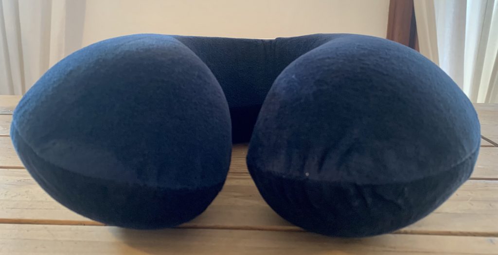 Amazon Basics Nackenkissen Vorderansicht