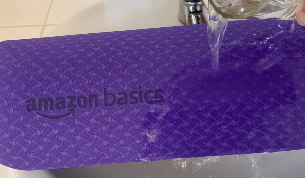 Amazon Basics ‎IR97503B-PL Gymnastikmatte Wassertest