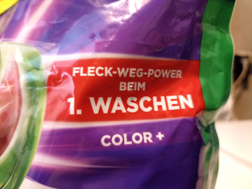 Ariel Allin1 PODS Waschmittel, Verpackung Vorderseite, Beschriftung Fleck weg Power