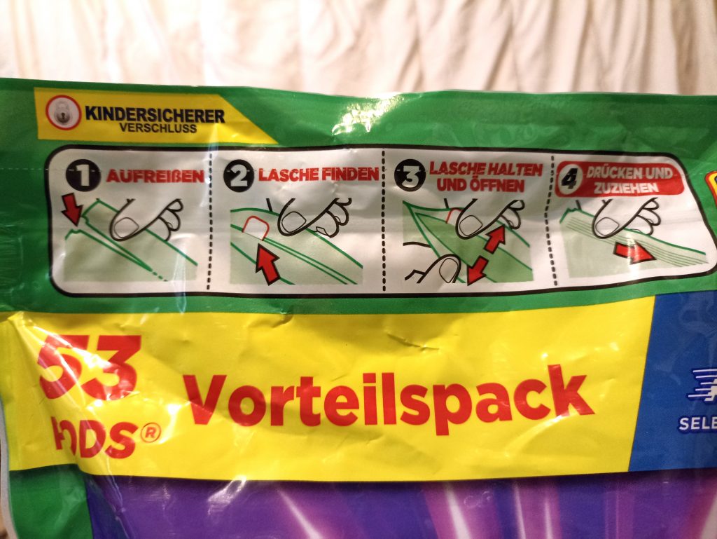 Ariel Allin1 PODS Waschmittel, Verpackung Vorderseite, Beschriftung Kindersicherer Verschluss