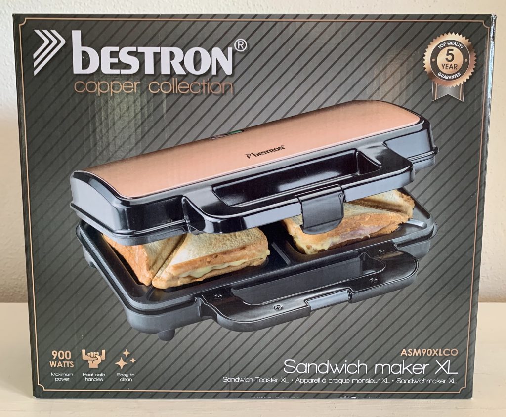 Bestron ASM90XLCO XL-Sandwichmaker im Karton von vorne