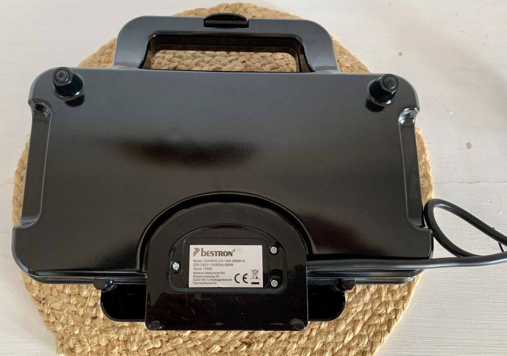 Bestron ‎ASM90XLCO XL-Sandwichmaker von unten