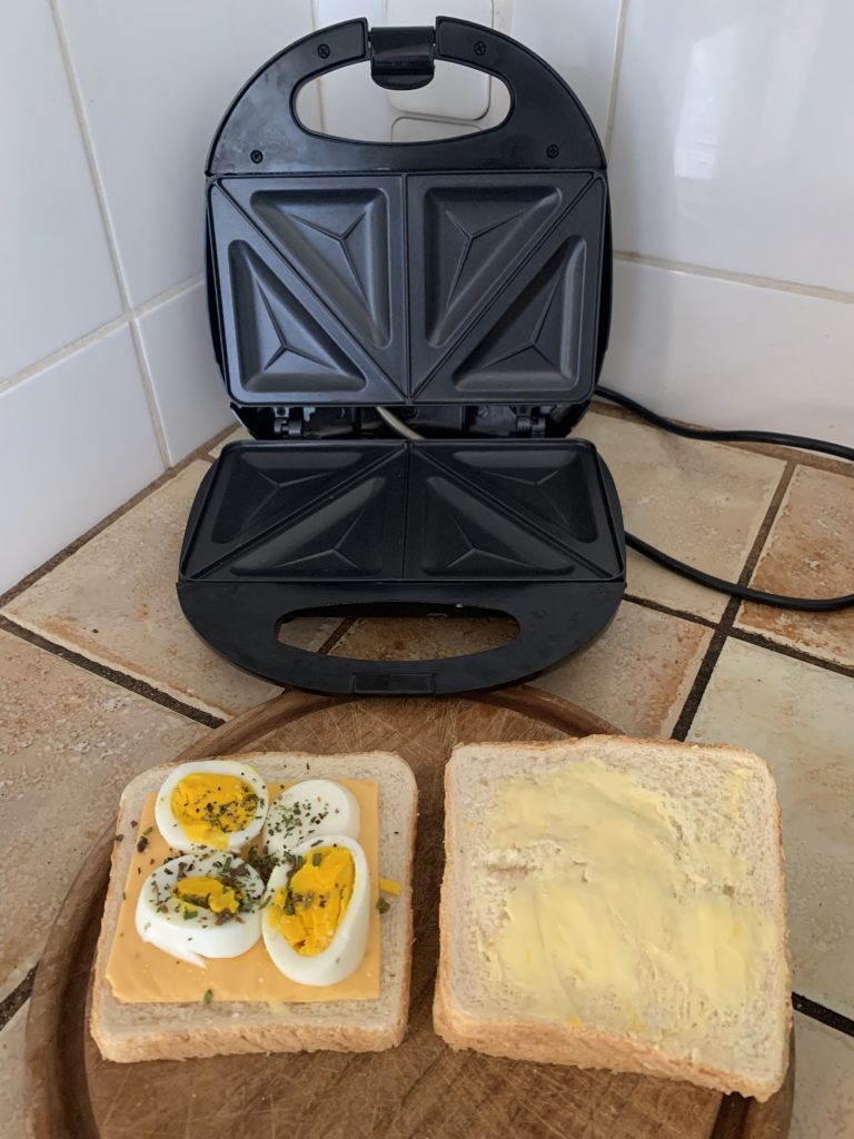 CLATRONIC® ST 3477 Sandwichmaker zweiter Test mit zwei Sandwiches