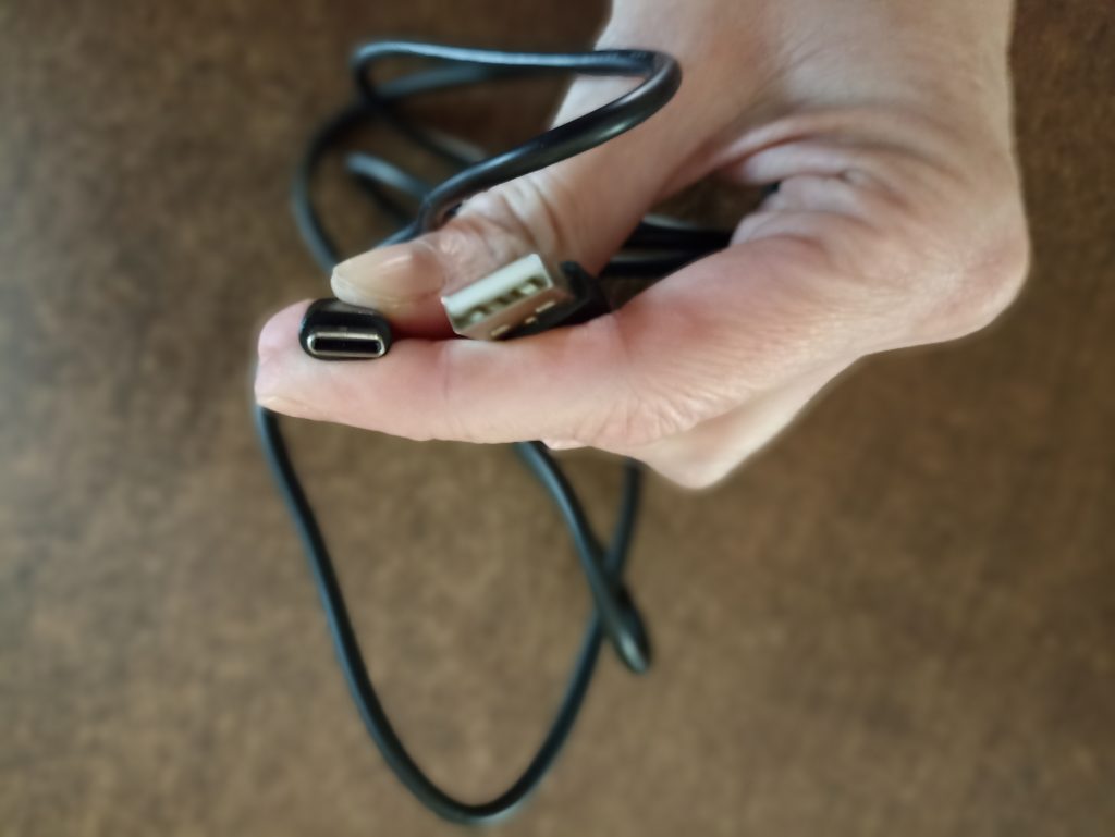 Caso Vacu OneTouch Vakuumierer; Ladekabel Anschlüsse