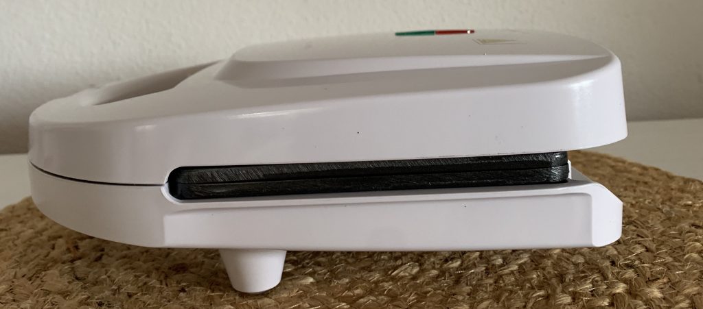 Emerio ST-109724.3 Sandwichmaker von der Seite