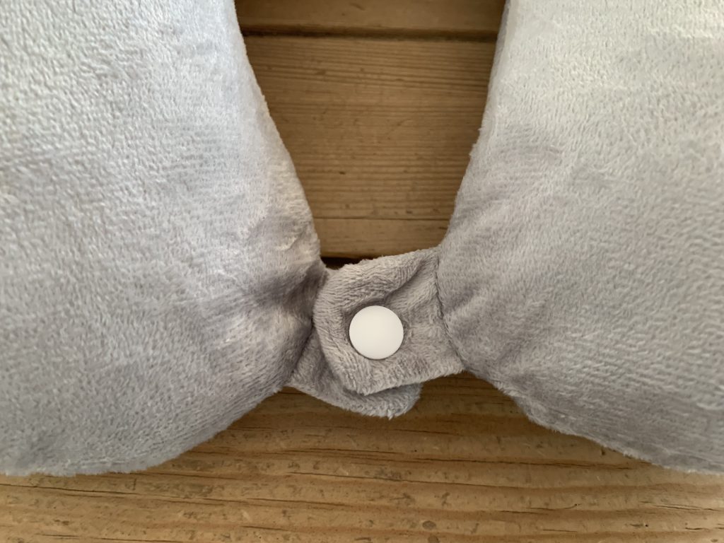 Gentlepaw Nackenkissen verschlossener Verschluss Nahaufnahme