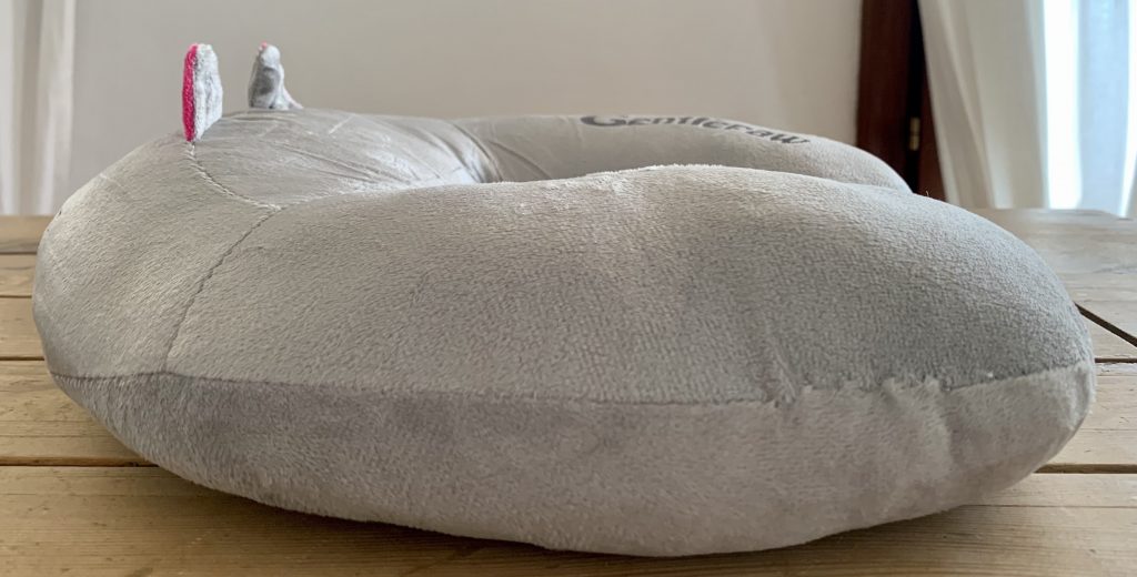 Gentlepaw Nackenkissen von der Seite