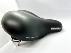 Selle Royal Manhattan Fahrradsattel von der Seite