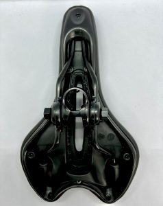 Homoto osaloe Fahrradsattel von unten
