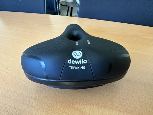 dewilo Fahrradsattel Trekkingrad Hinteransicht