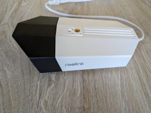 Reolink Duo 3 PoE M81L Überwachungskamera von rechts