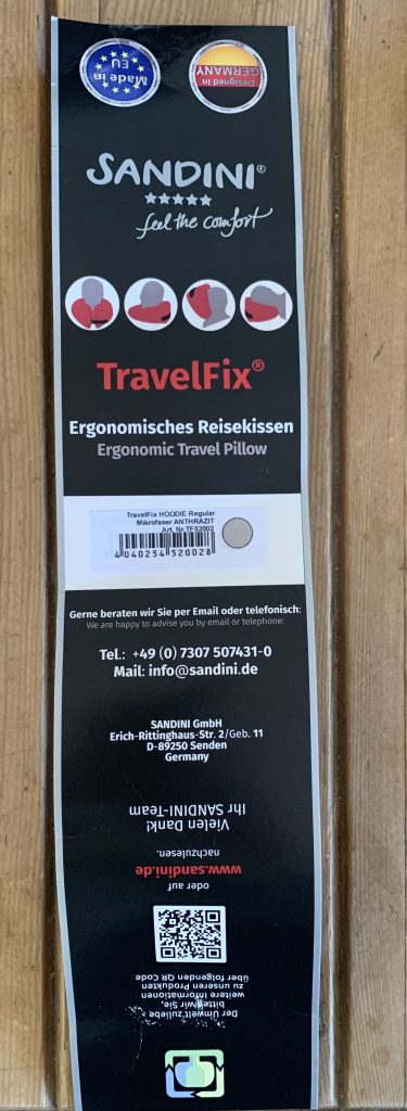 SANDINI TravelFix Hoodie Nackenkissen Produktinformationen am Label