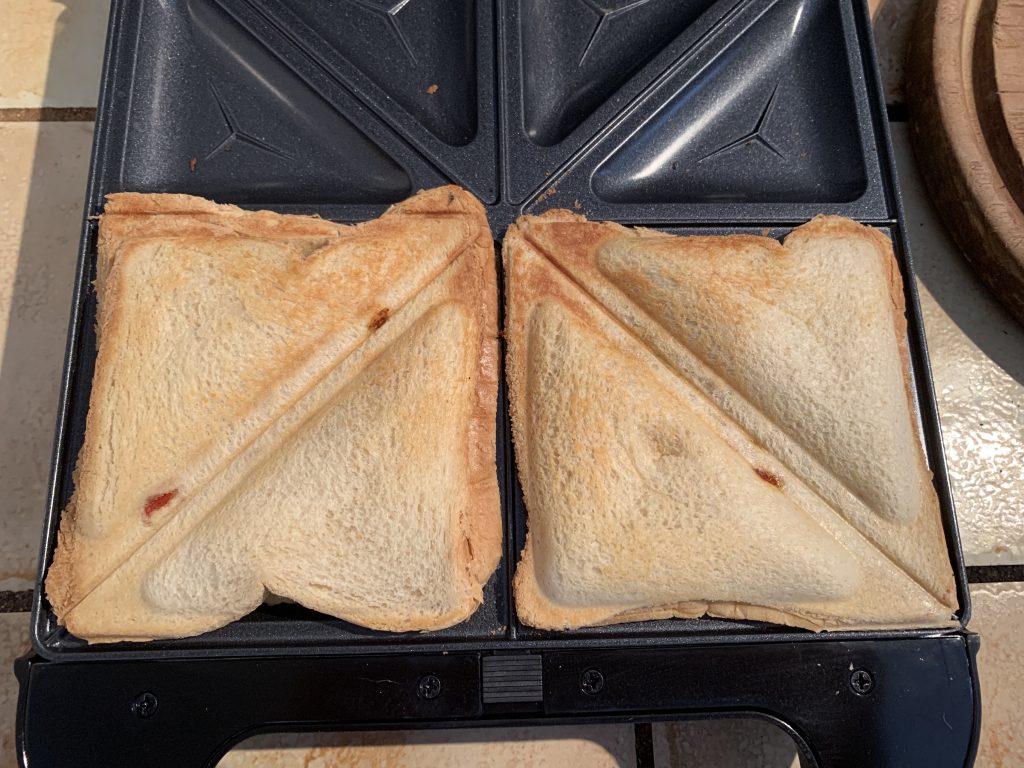Steinborg XXL-Sandwichmaker 4-Minuten-Sandwiches