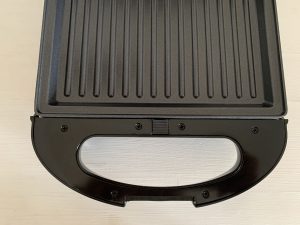 Steinborg XXL-Sandwichmaker Nahaufnahme Griff von oben