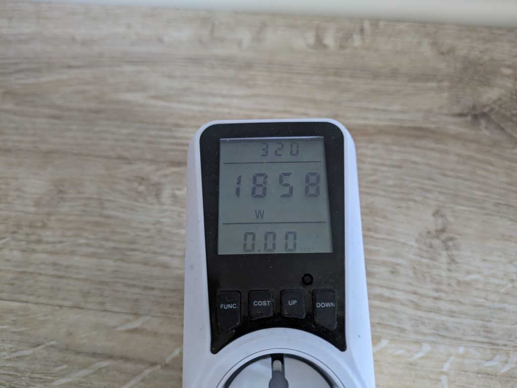 Stromverbrauch des De’Longhi HFS50B20.AV Heizlüfters in der dritten Heizstufe