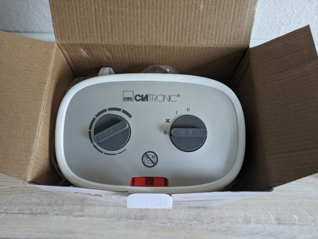 Verpackung des Clatronic HL3762 Heizlüfters geöffnet