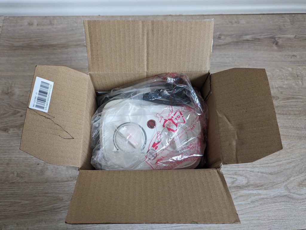 Verpackung des Pro Breeze Mini Heizlüfters geöffnet