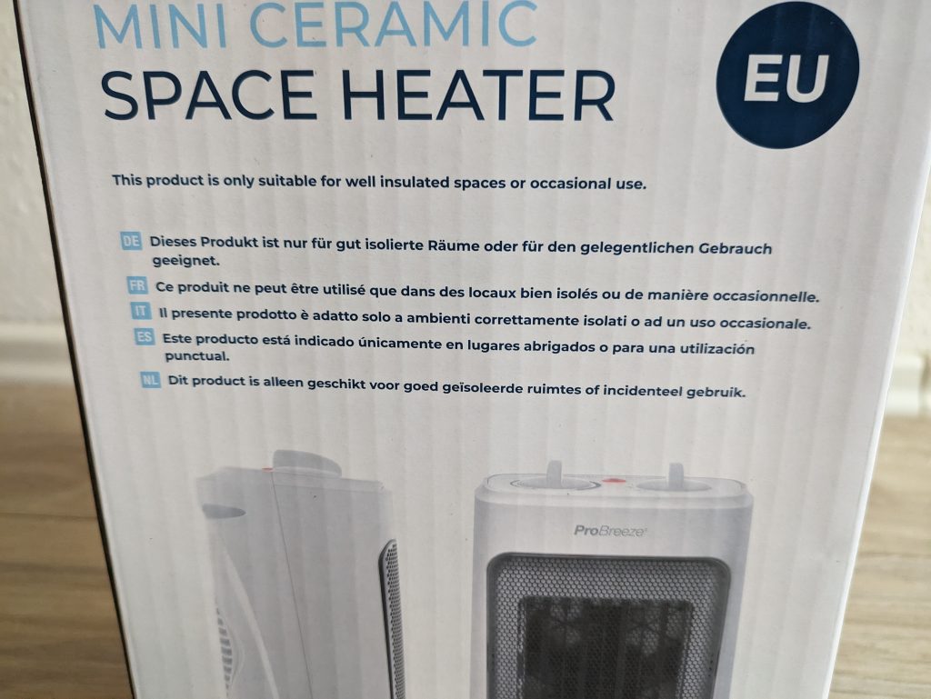 Verpackung des Pro Breeze Mini Heizlüfters von hinten in der Nahansicht