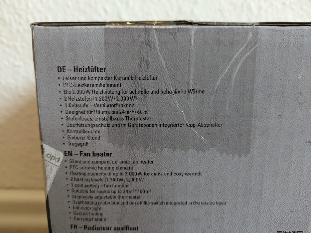 Verpackung des TROTEC TFC 16 E Heizlüfters von der Seite in der Nahansicht