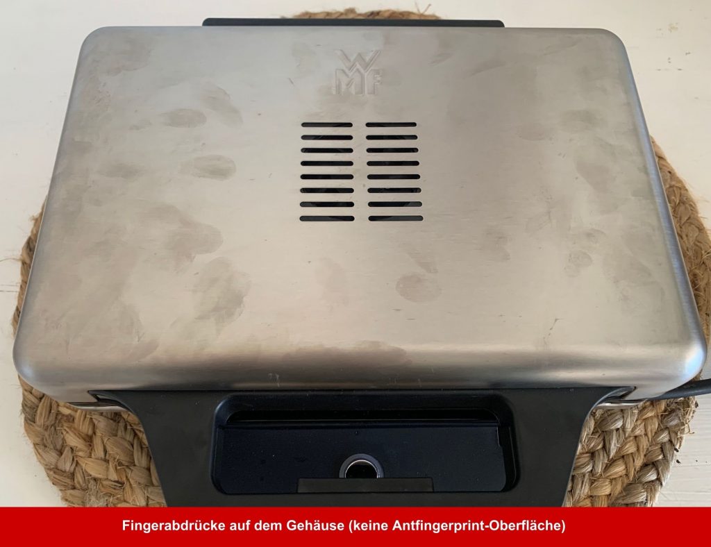 WMF Lono Sandwichmaker Gehäuse mit Fingerabdrücken