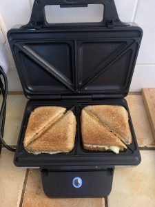 WMF Lono Sandwichmaker Vollkorntaost nach 3 Minuten Backzeit