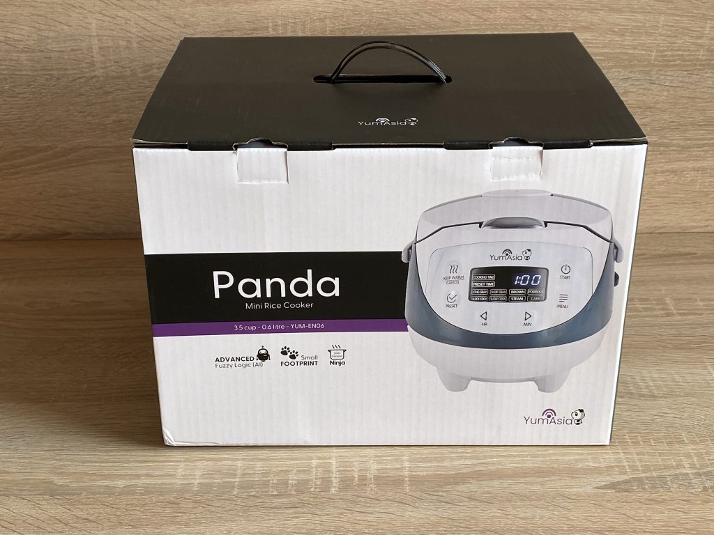 YumAsia Panda Reiskocher Verpackung