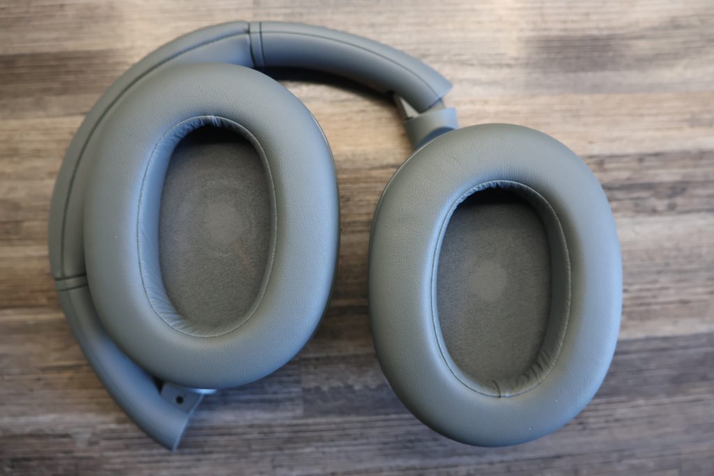 Sony ULT Wear Kopfhörer ausgepackt