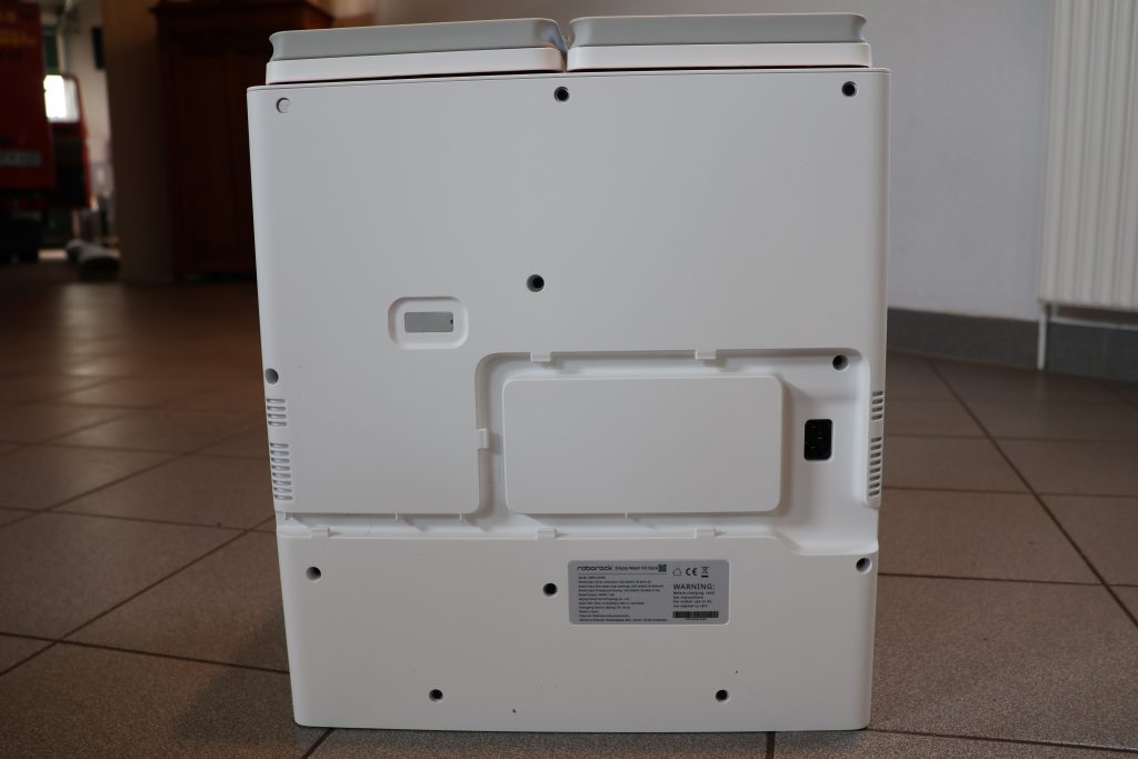 Roborock S8 MaxV Ultra Saug-Wisch-Roboter Station unten