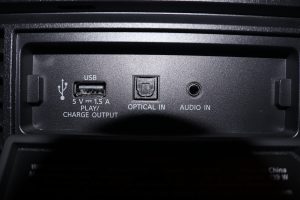 Sony ULT Tower 10 Lautsprecher Anschlüsse Rückseite