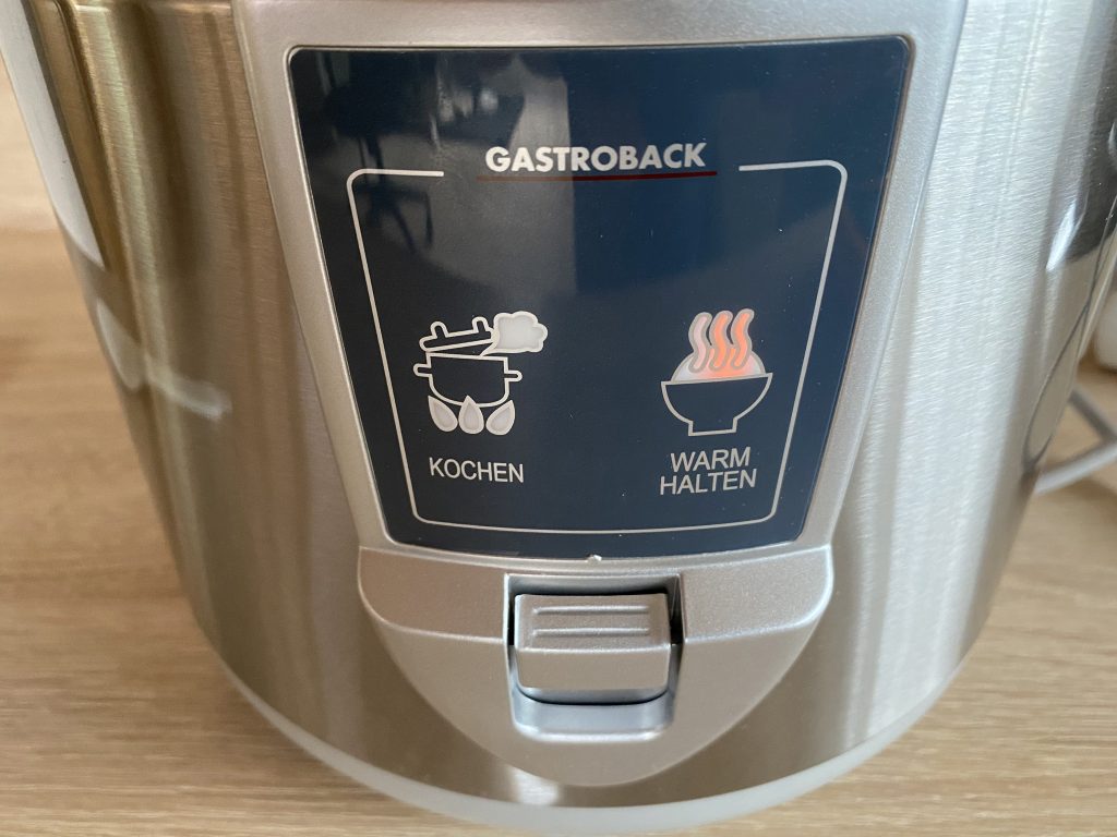 Gastroback 42507 Design Reiskocher beim Warmhalten