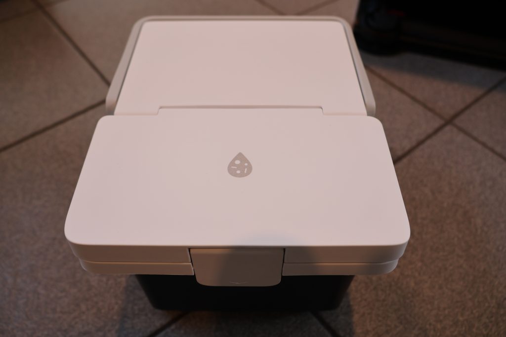 Roborock S8 MaxV Ultra Saug-Wisch-Roboter Schmutzwassertank