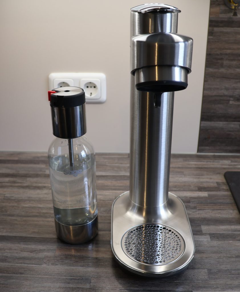 Sage InFizz Fusion Wassersprudler mit Flasche, Cap und Wasser