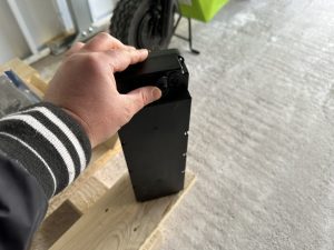 17b_streetbooster_pollux_akku-entnommen