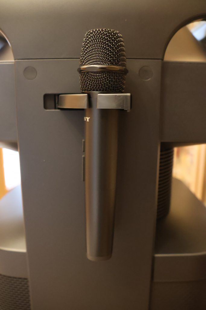 Sony ULT Tower 10 Lautsprecher Mikrofon in Halterung