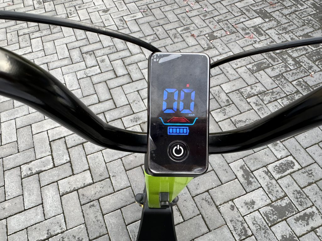 21_streetbooster_pollux_bordcomputer