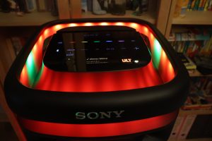 Sony ULT Tower 10 Lautsprecher Bedienelement ein