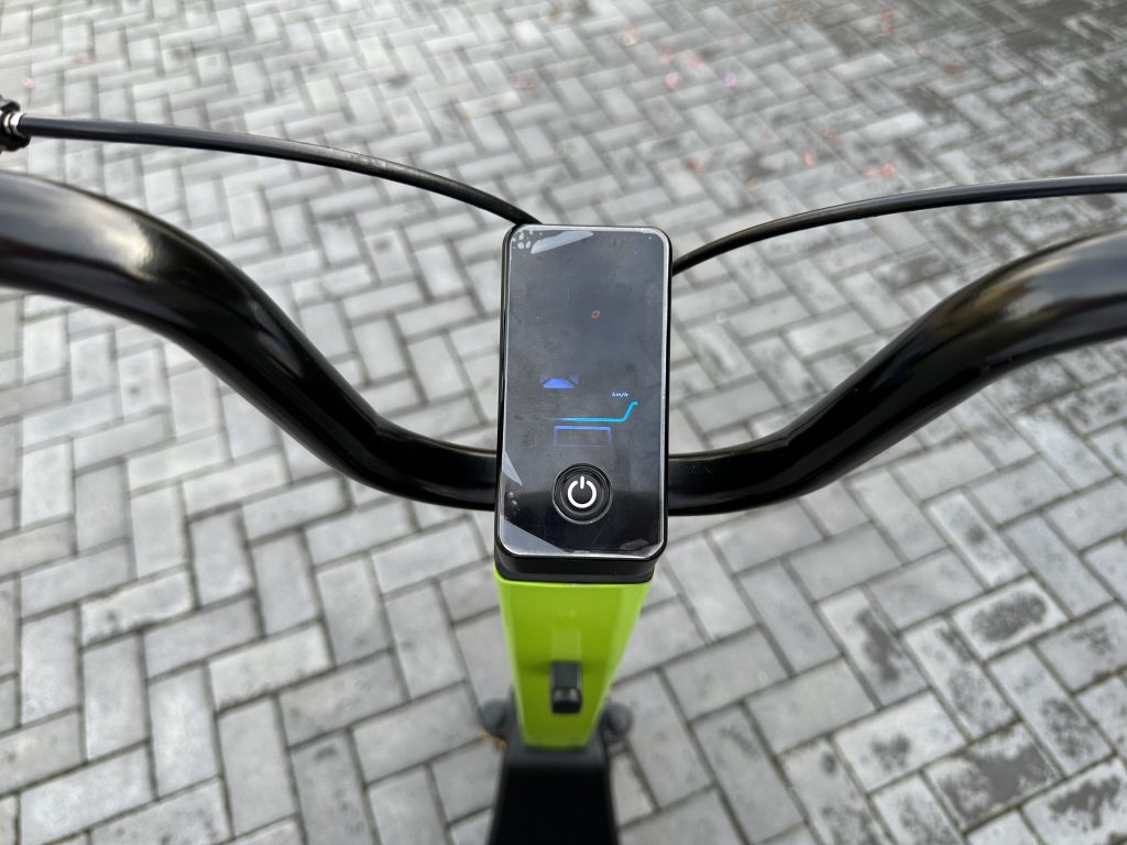 25_streetbooster_pollux_bordcomputer