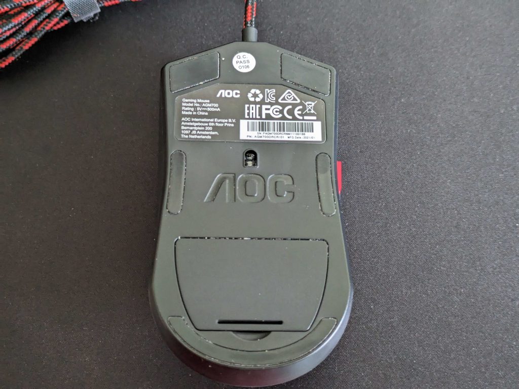 AOC Agon AGM700 Gaming-Maus ohne Reste vom Klebeband