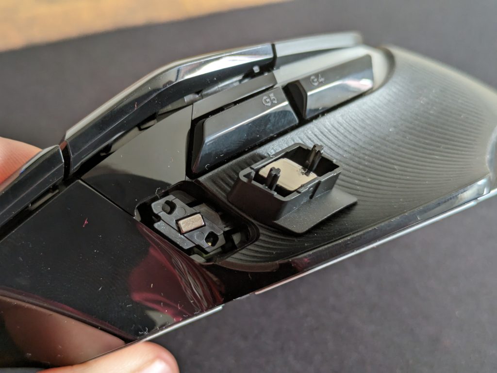 Abnehmbare Taste der Logitech G502 X PLUS Gaming-Maus v1
