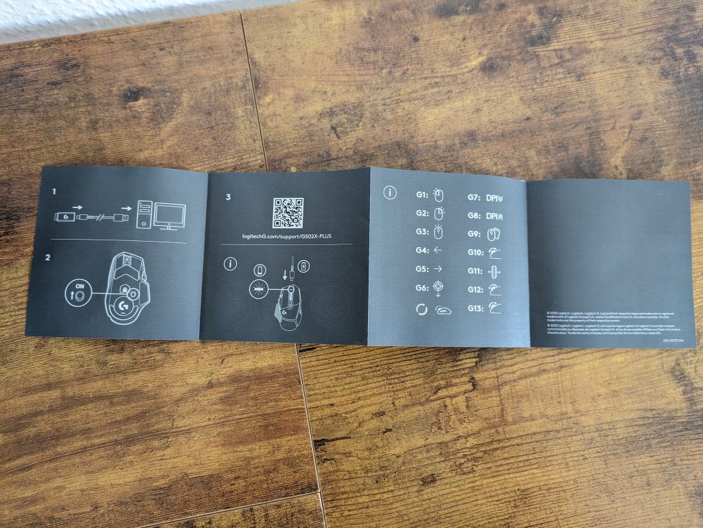 Anleitung der Logitech G502 X PLUS Gaming-Maus geöffnet von vorne