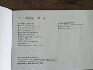 Anleitung der Roccat Vulcan TKL Gaming-Tastatur geöffnet in der Nahansicht